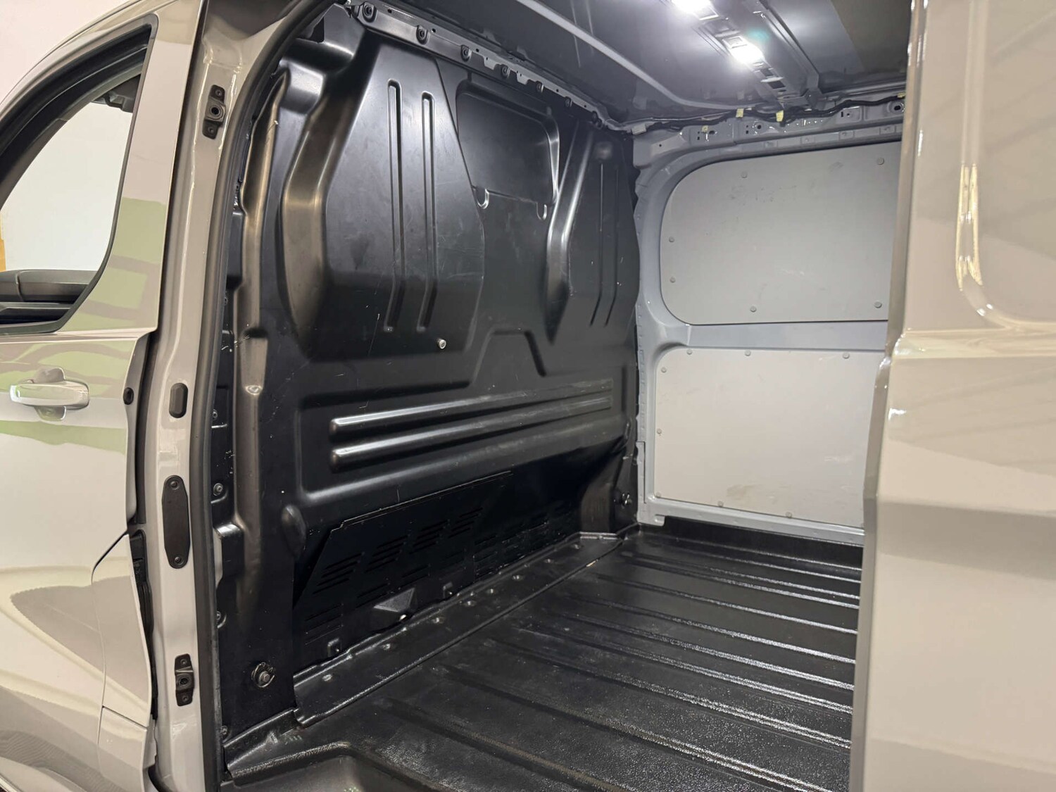 Used Ford Transit Custom 2024 for sale - 77591942: Photo 30