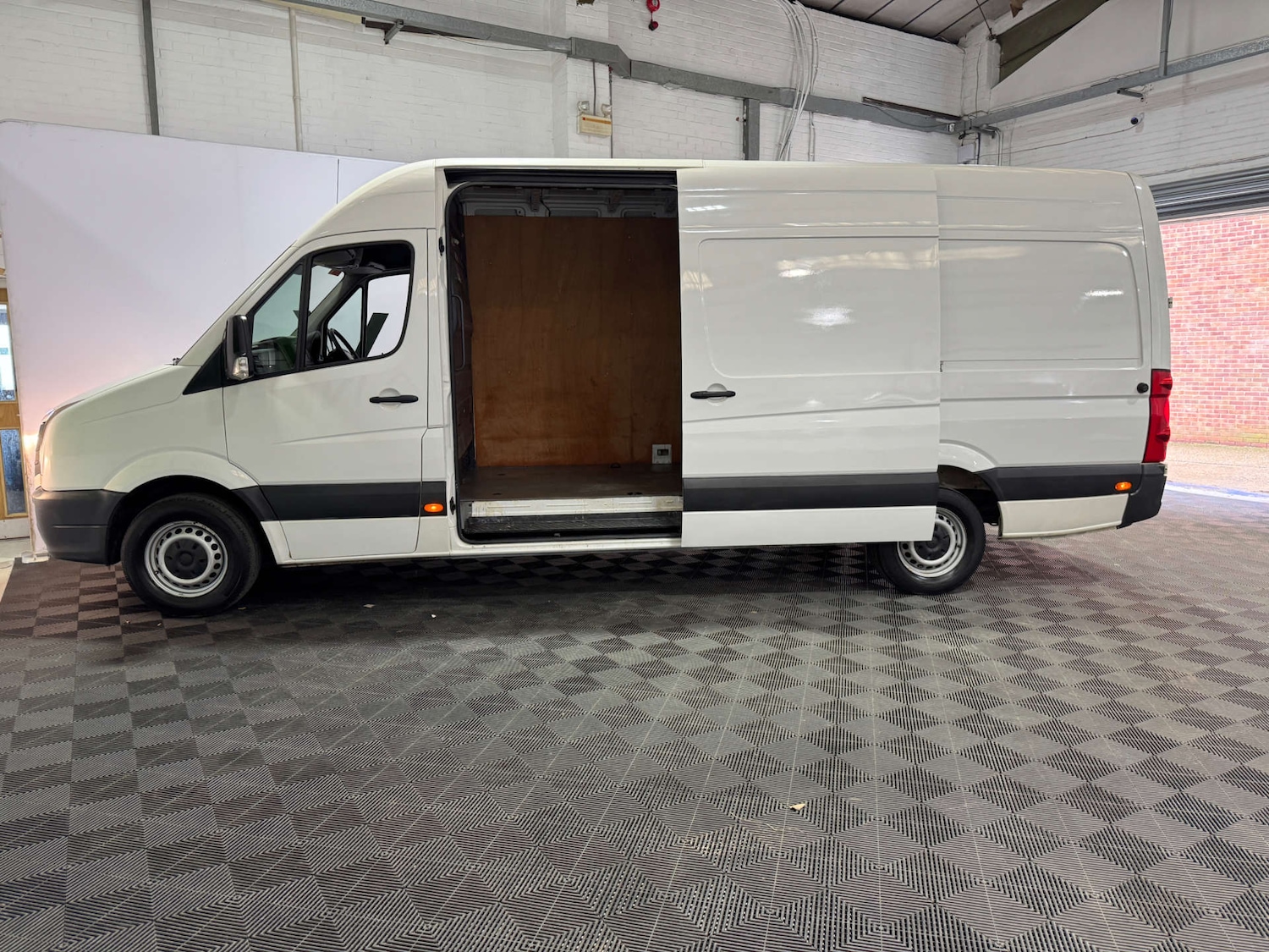 Used Volkswagen Crafter 2016 for sale - 77542660: Photo 7