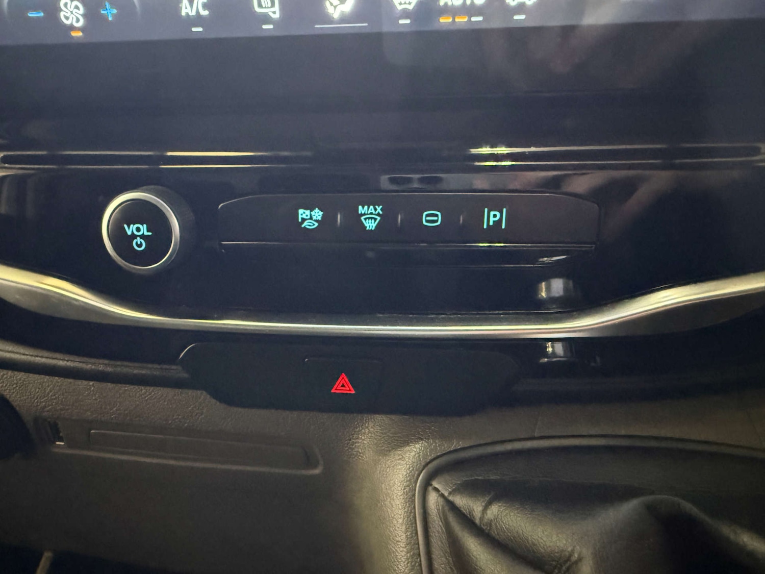 Used Ford Transit 2024 for sale - 76971069: Photo 14