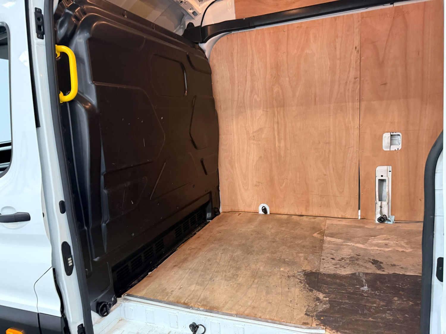 Used Ford Transit 2024 for sale - 76971069: Photo 28