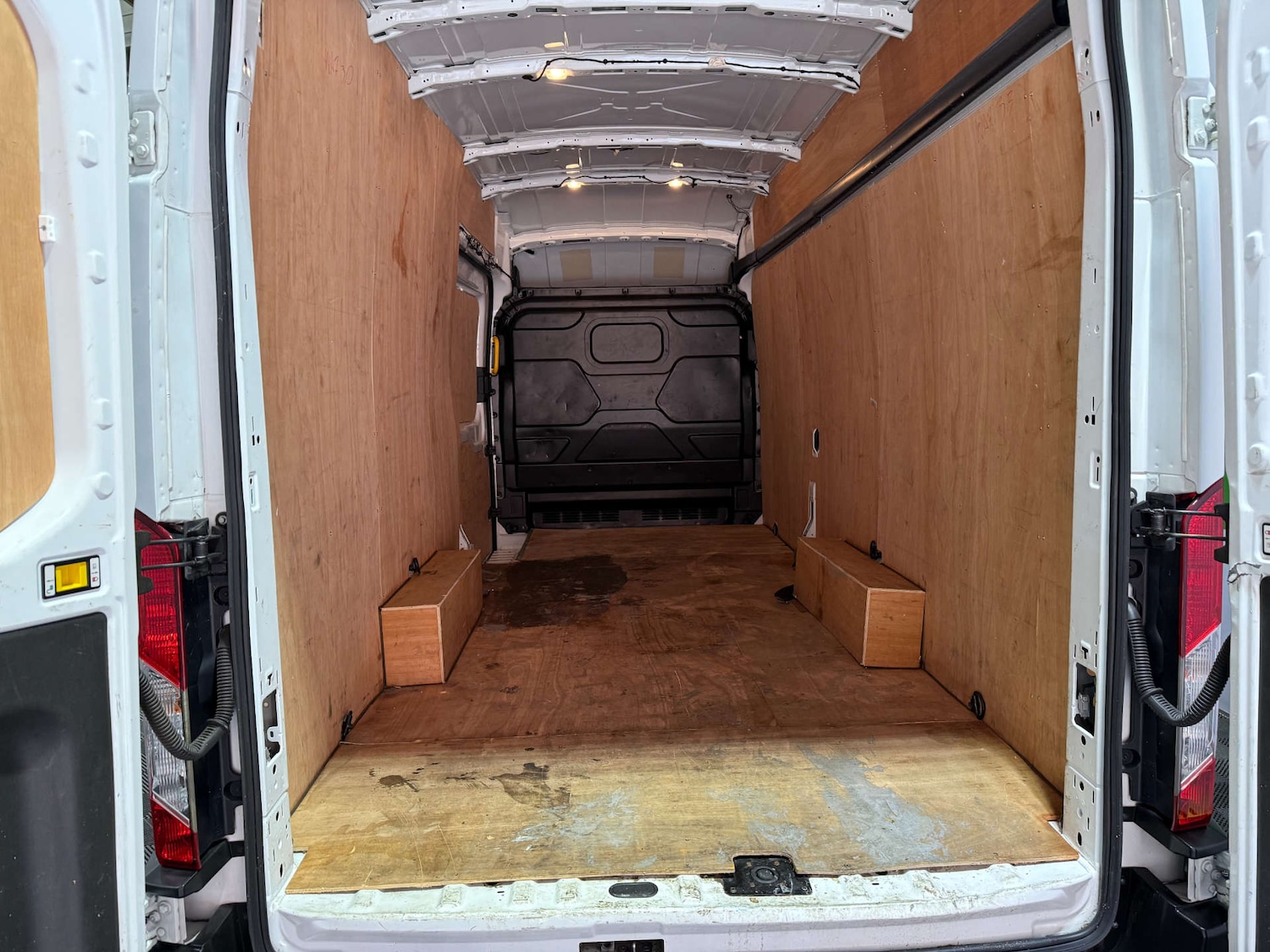 Used Ford Transit 2024 for sale - 76971069: Photo 30