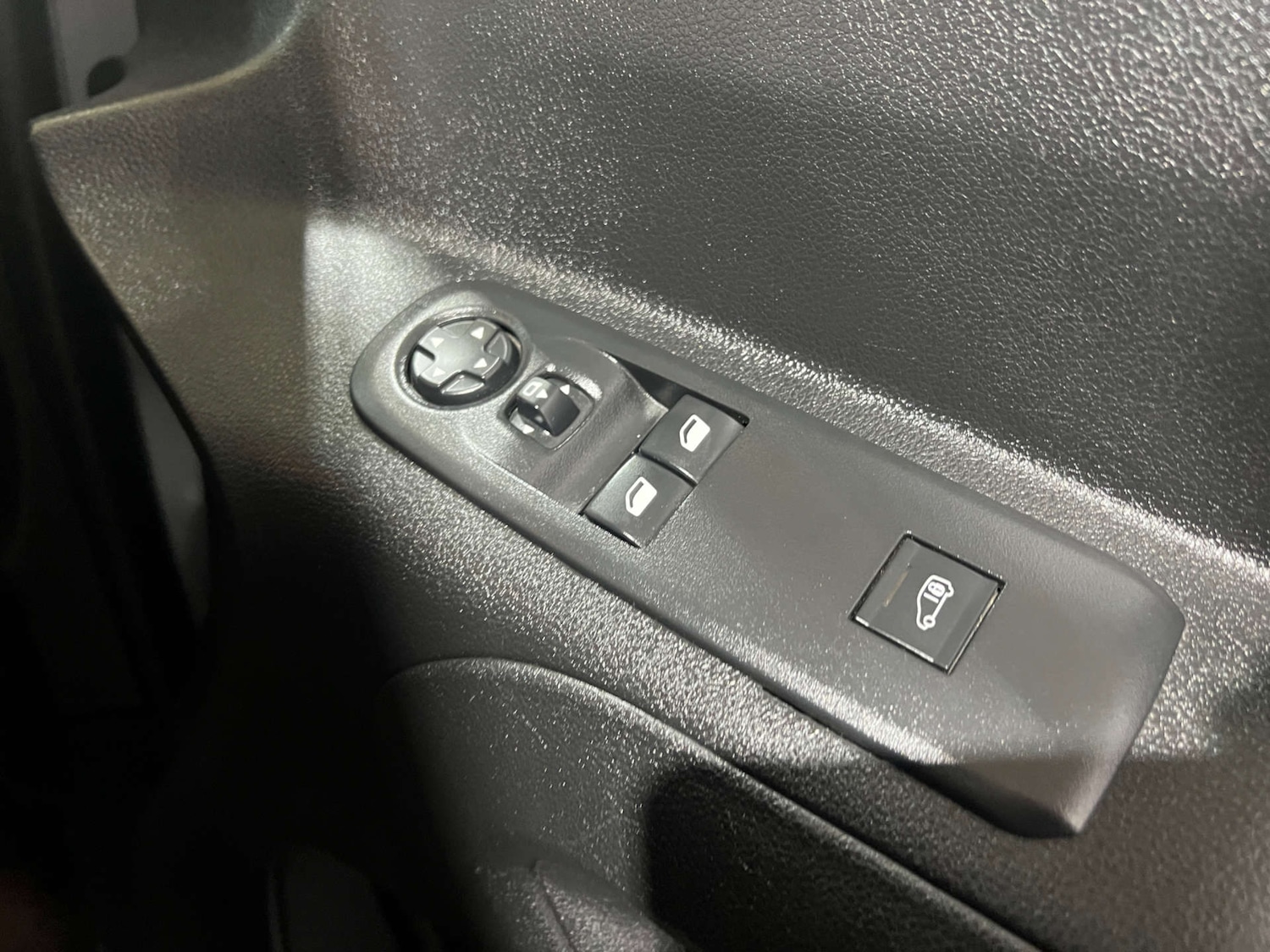 Used Peugeot Partner 2022 for sale - 76601962: Photo 16