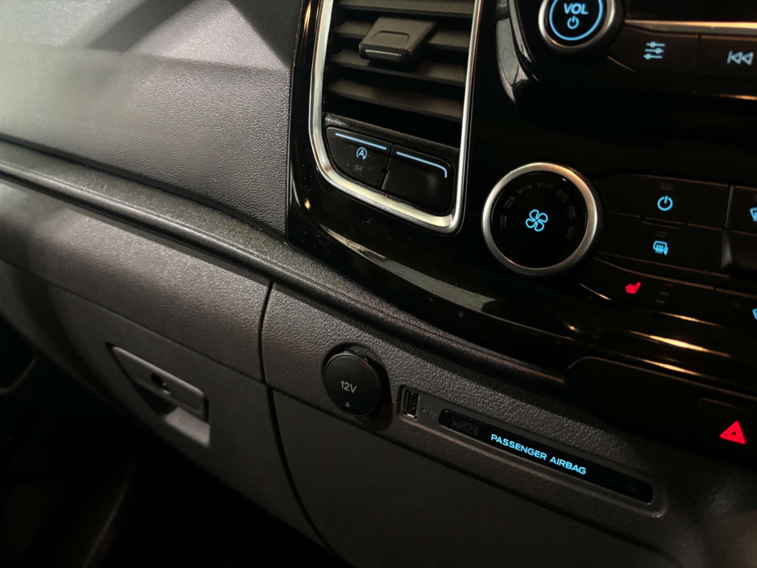 Used Ford Transit Custom 2023 for sale - 77104174: Photo 16