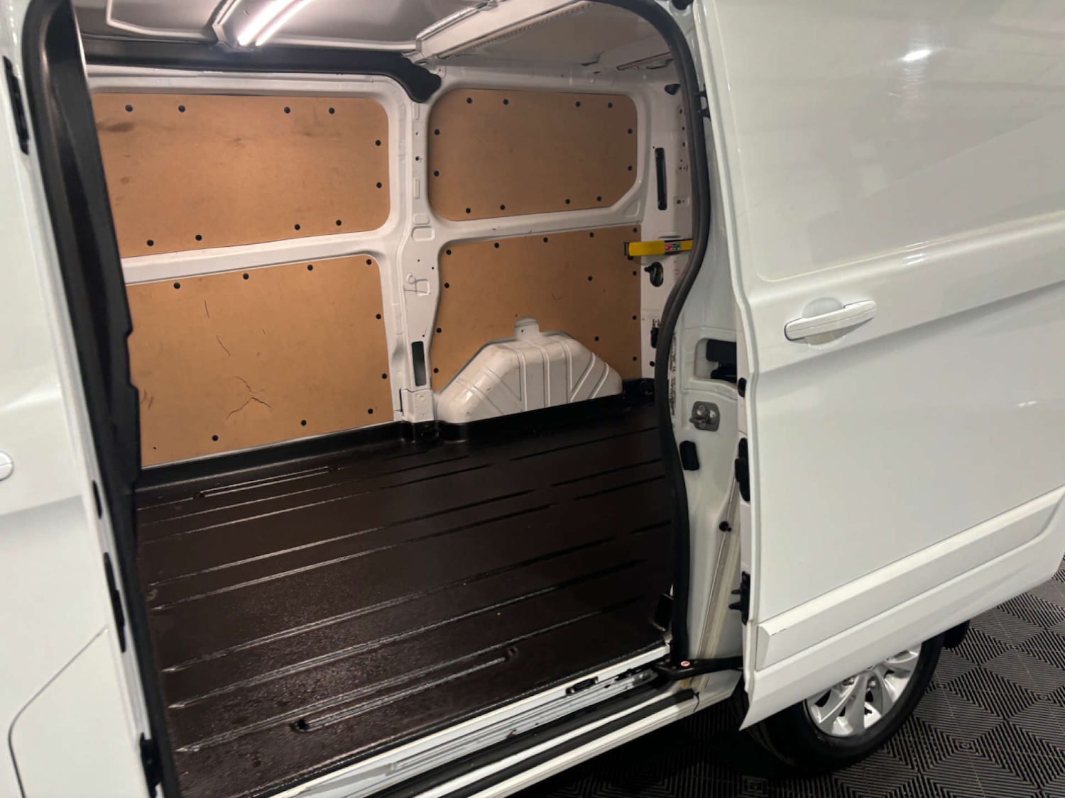 Used Ford Transit Custom 2023 for sale - 77104174: Photo 29