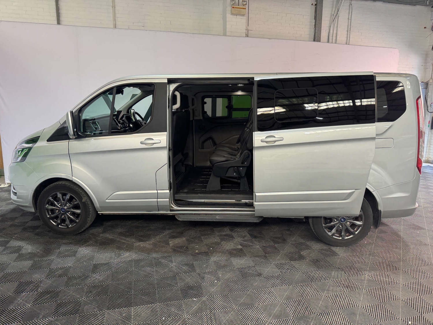 Used Ford Tourneo Custom 2021 for sale - 76118356: Photo 6