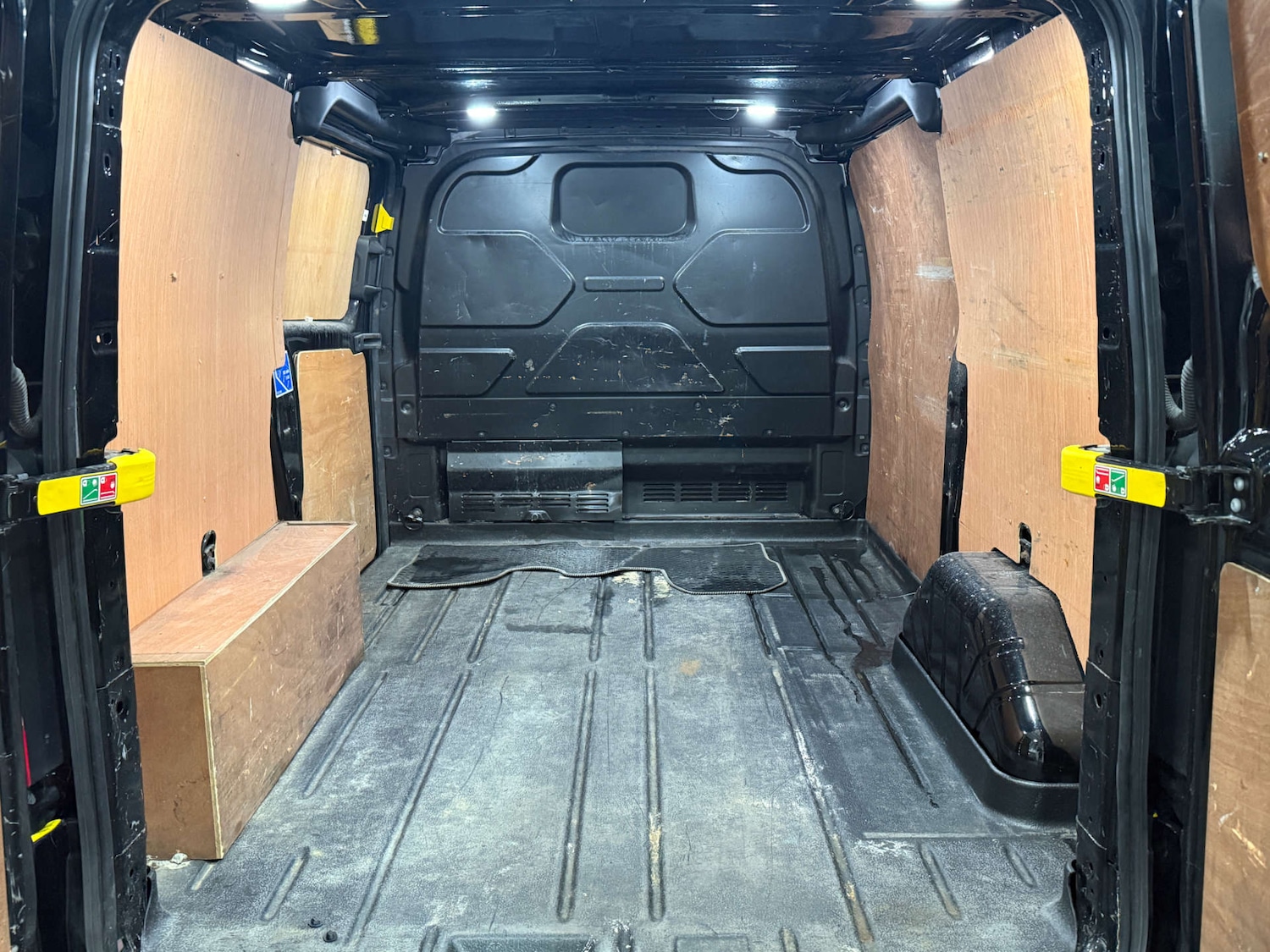 Used Ford Transit Custom 2021 for sale - 76642925: Photo 45