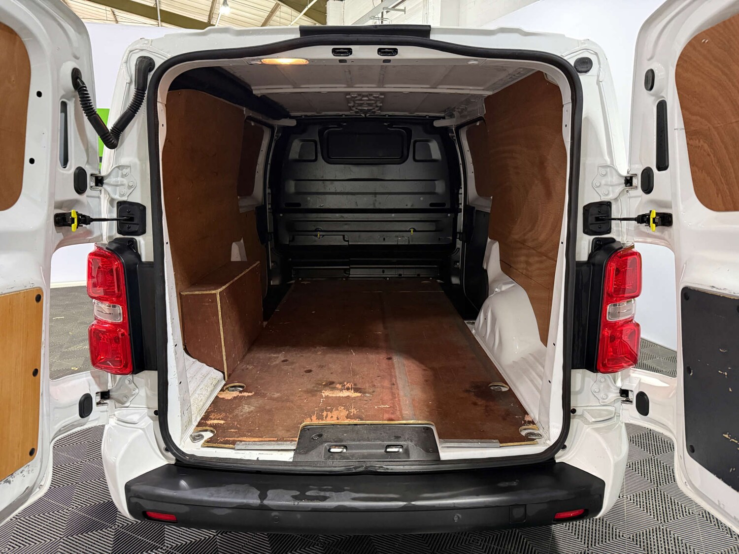 Used Vauxhall Vivaro 2020 for sale - 76863439: Photo 18