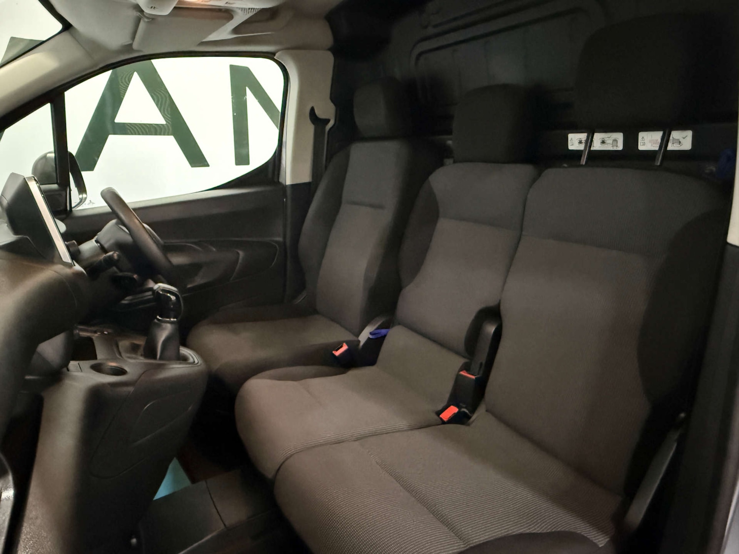 Used Peugeot Partner 2021 for sale - 76601547: Photo 37