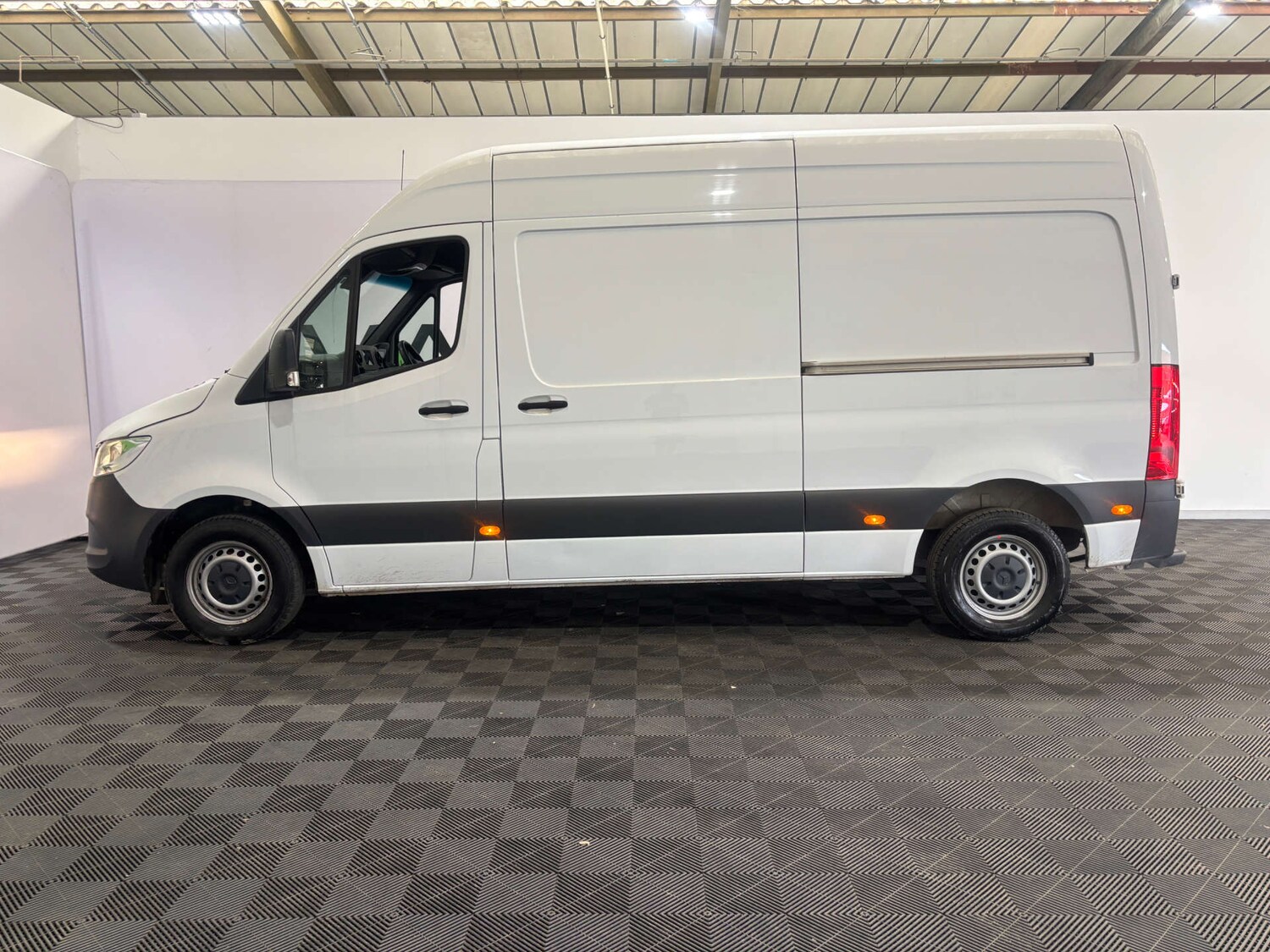Used Mercedes-Benz Sprinter 2023 for sale - 76223039: Photo 3