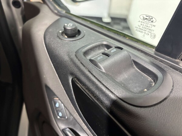 Used Ford Transit Custom 2023 for sale - 76278319: Photo 8