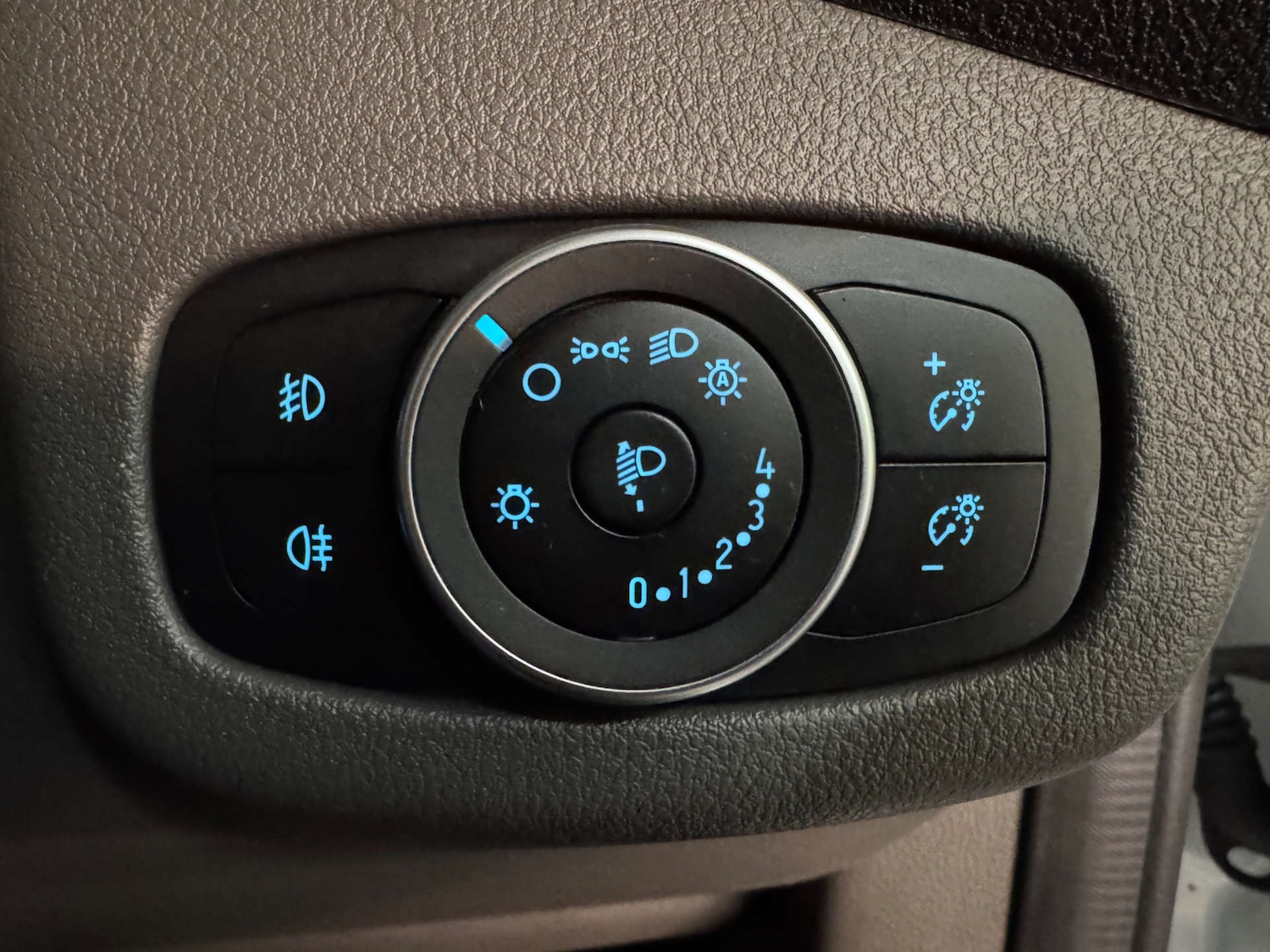 Used Ford Transit Connect 2024 for sale - 78027758: Photo 10