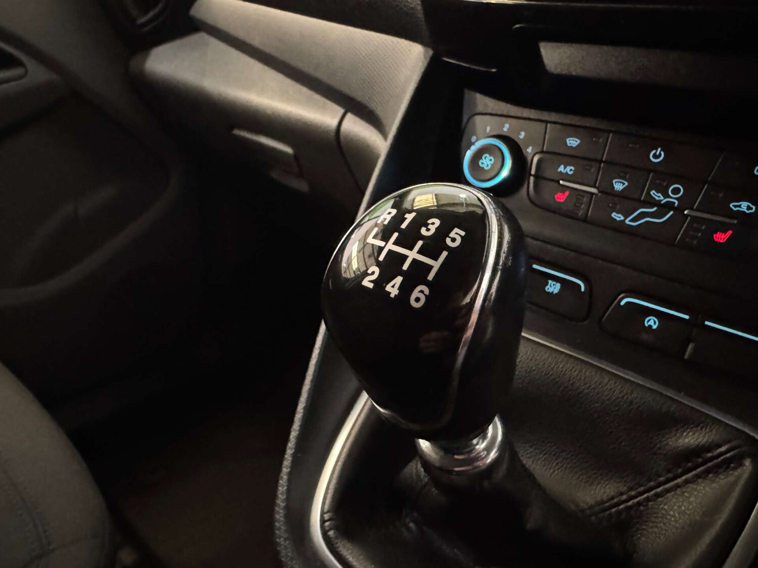 Used Ford Transit Connect 2024 for sale - 78027758: Photo 16