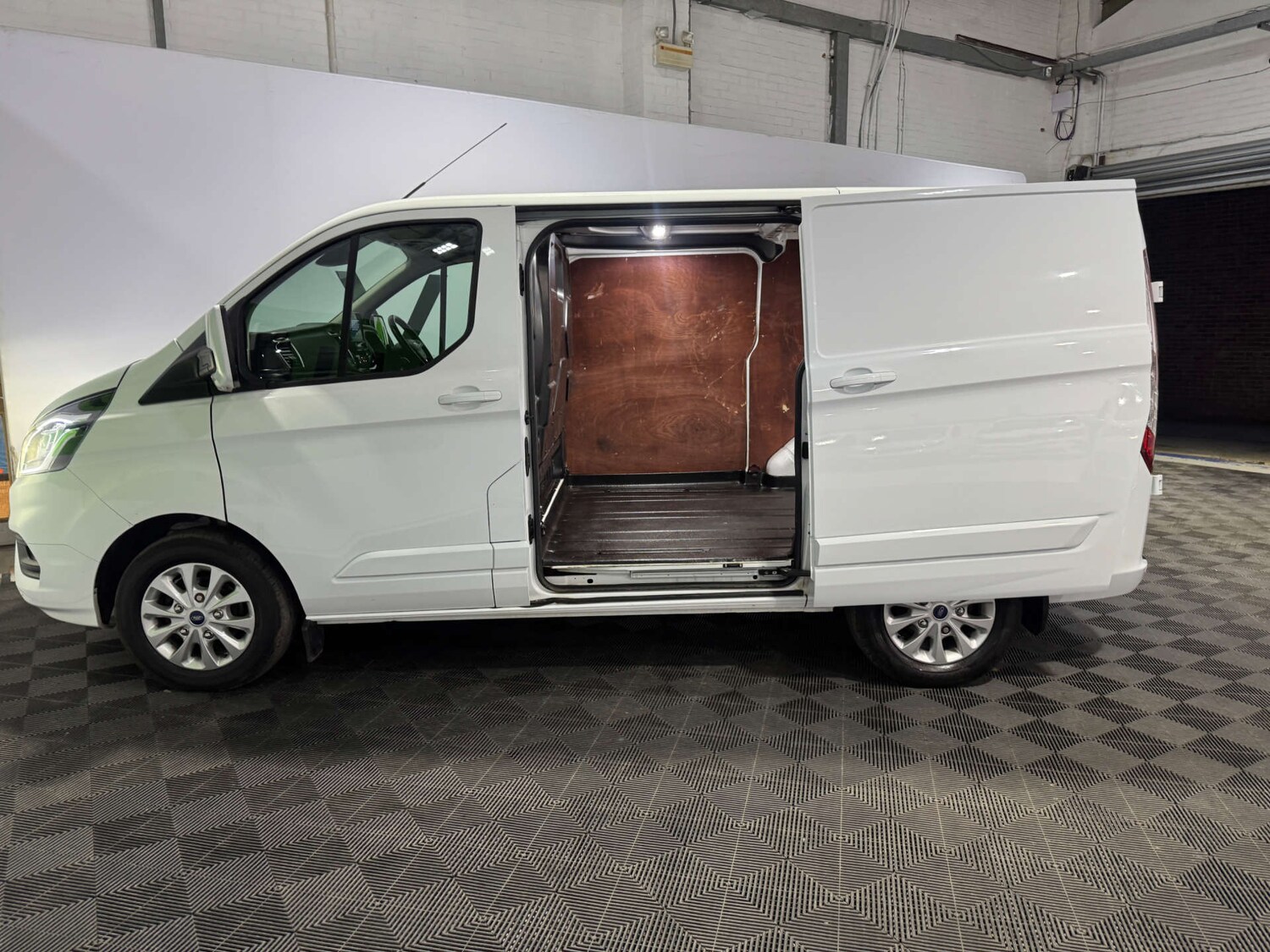Used Ford Transit Custom 2022 for sale - 77337002: Photo 7