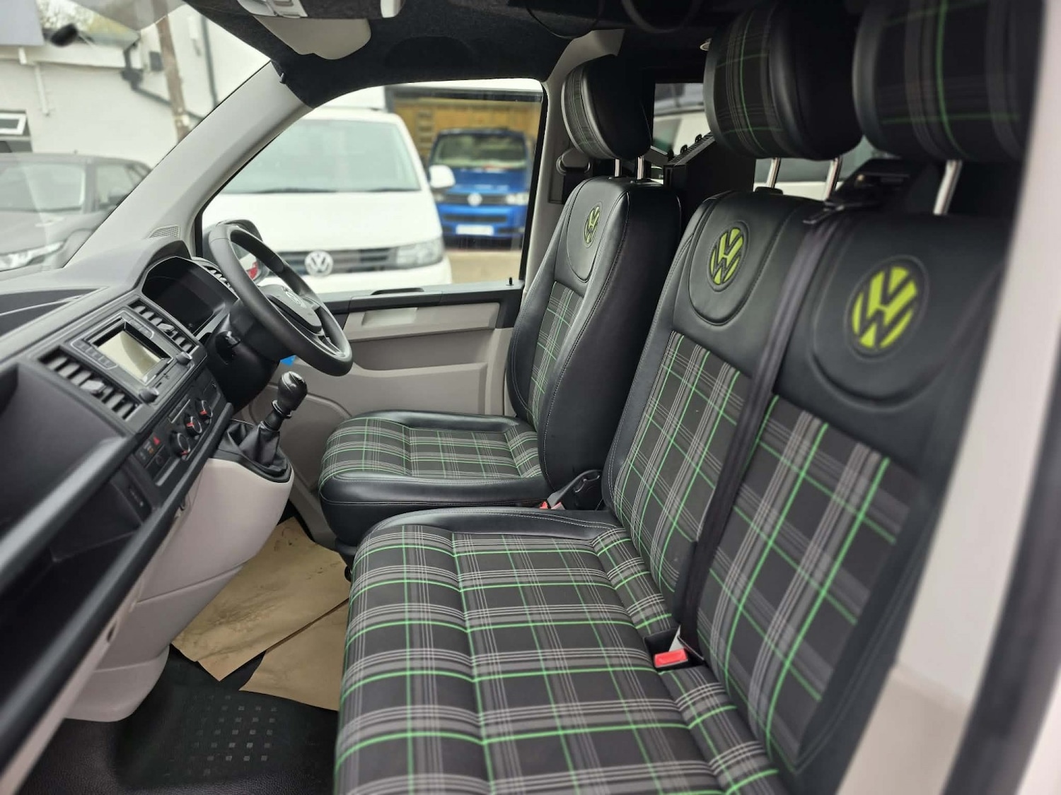 Used Volkswagen Transporter 2017 for sale - 78018342: Photo 6