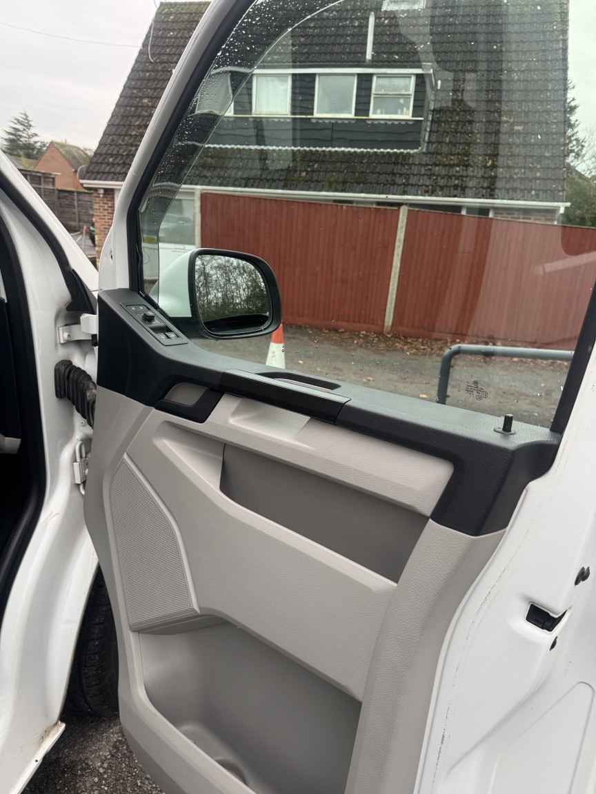 Used Volkswagen Transporter 2019 for sale - 76974466: Photo 18