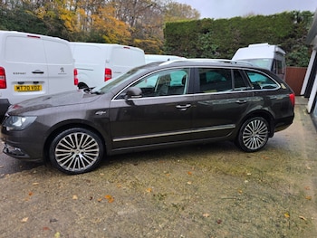 Used Skoda Superb 2014 for sale - 77049262: Photo