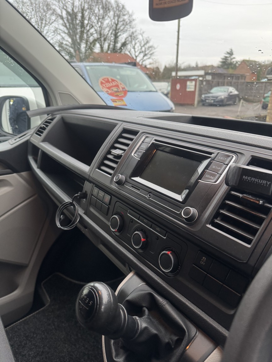 Used Volkswagen Transporter 2019 for sale - 77609881: Photo 16