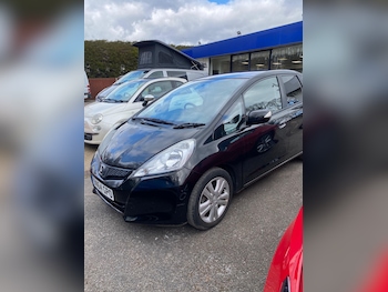 Used Honda Jazz 2014 for sale - 76040996: Photo