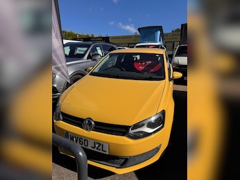 Used Volkswagen Polo 2011 for sale - 76058081: Photo