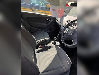 Used Volkswagen Polo 2011 for sale - 76058081: Photo