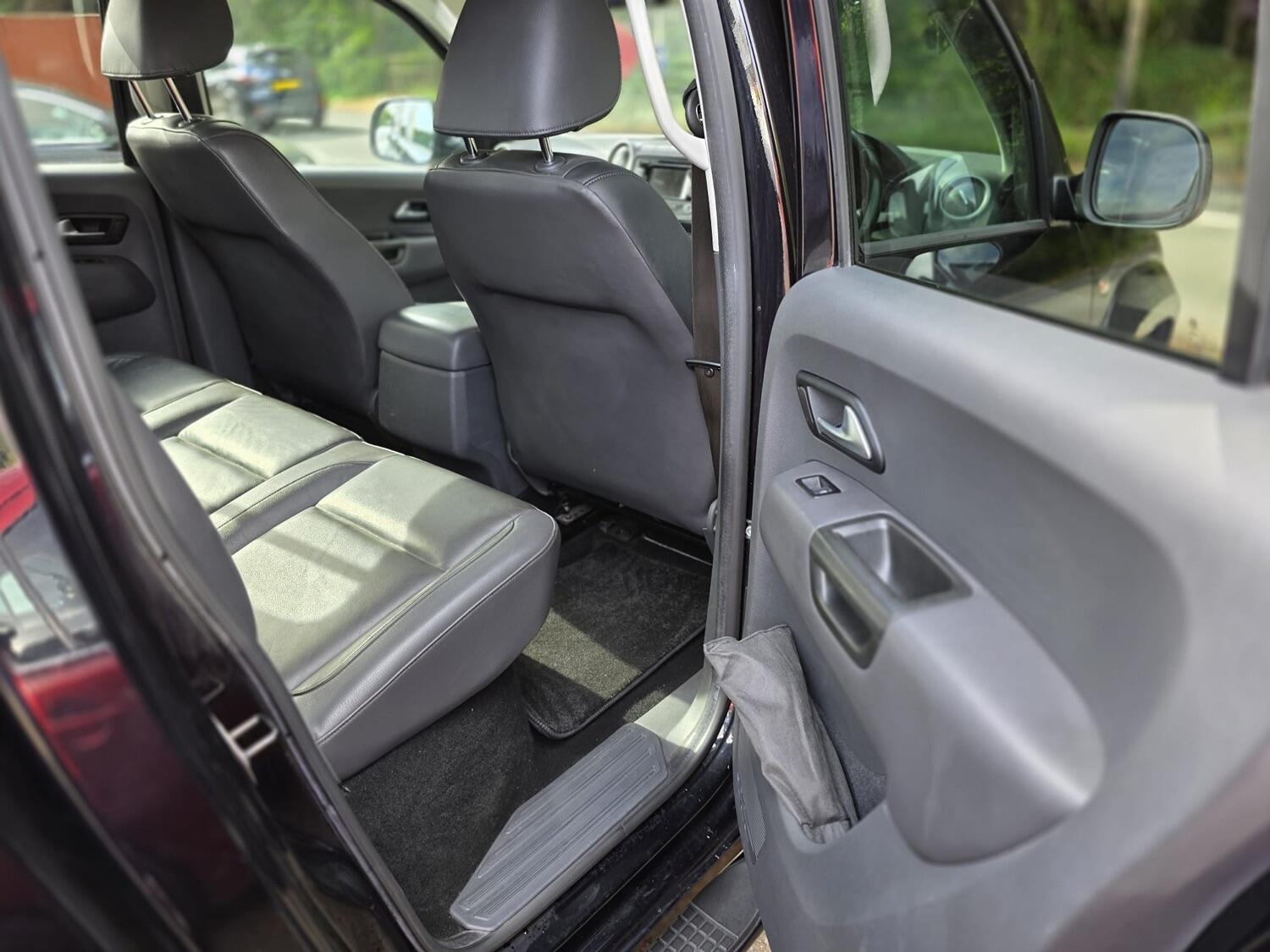 Used Volkswagen Amarok 2015 for sale - 76571086: Photo 8