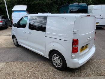 Used Vauxhall Vivaro 2021 for sale - 77189414: Photo
