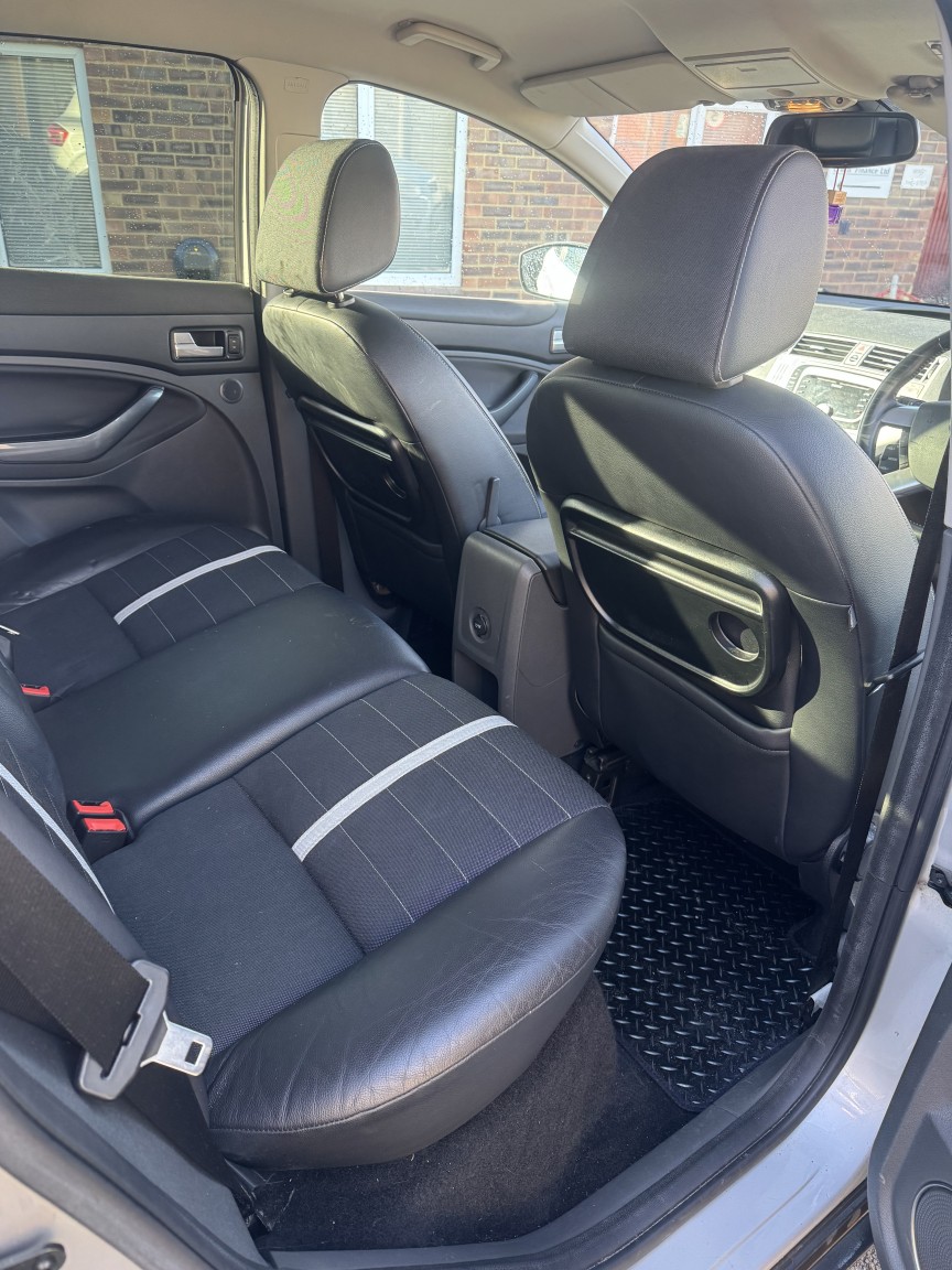 Used Ford Kuga 2008 for sale - 77073063: Photo 10