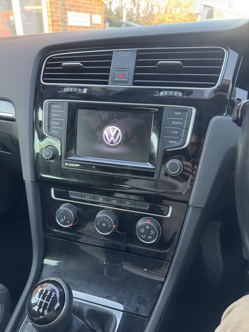 Used Volkswagen Golf 2015 for sale - 77880986: Photo 13