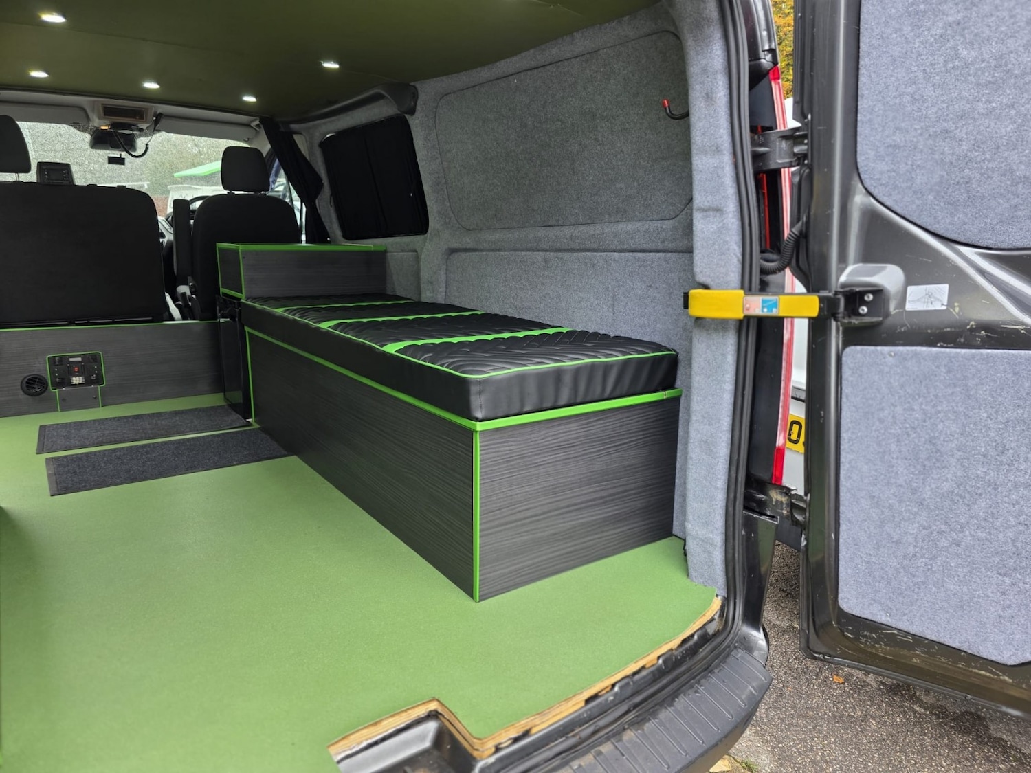 Used Ford Transit Custom 2018 for sale - 76510867: Photo 13