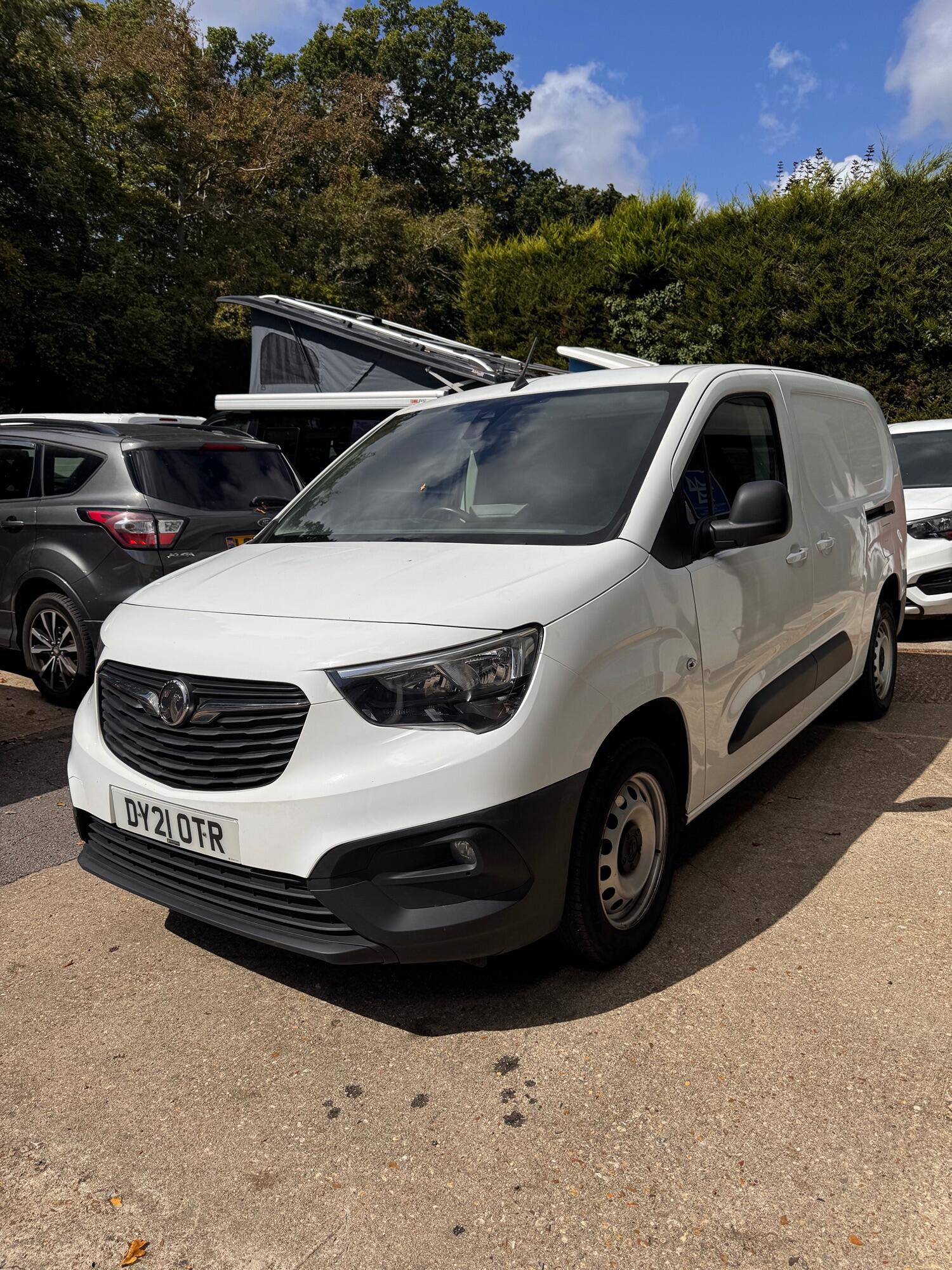 Used Vauxhall Combo 2021 for sale - 76281337: Photo 2