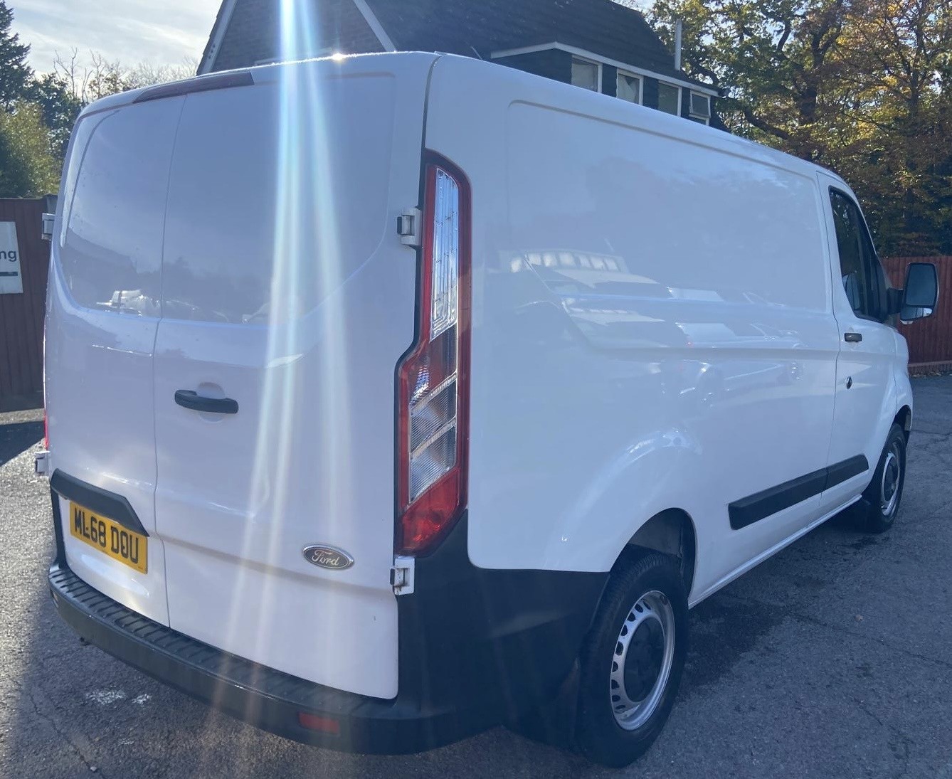 Used Ford Transit Custom 2018 for sale - 76471175: Photo 3