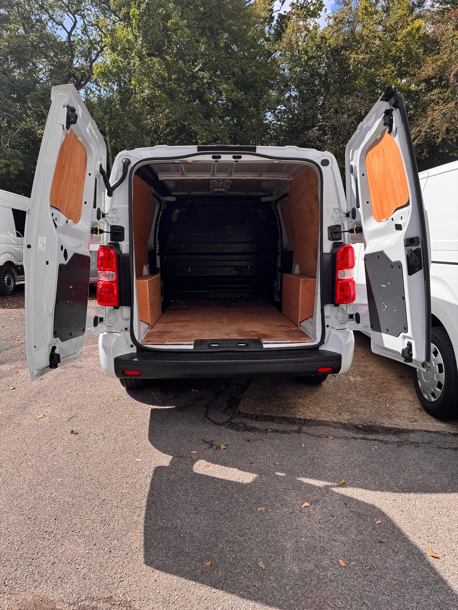 Used Vauxhall Vivaro 2023 for sale - 77080738: Photo 17