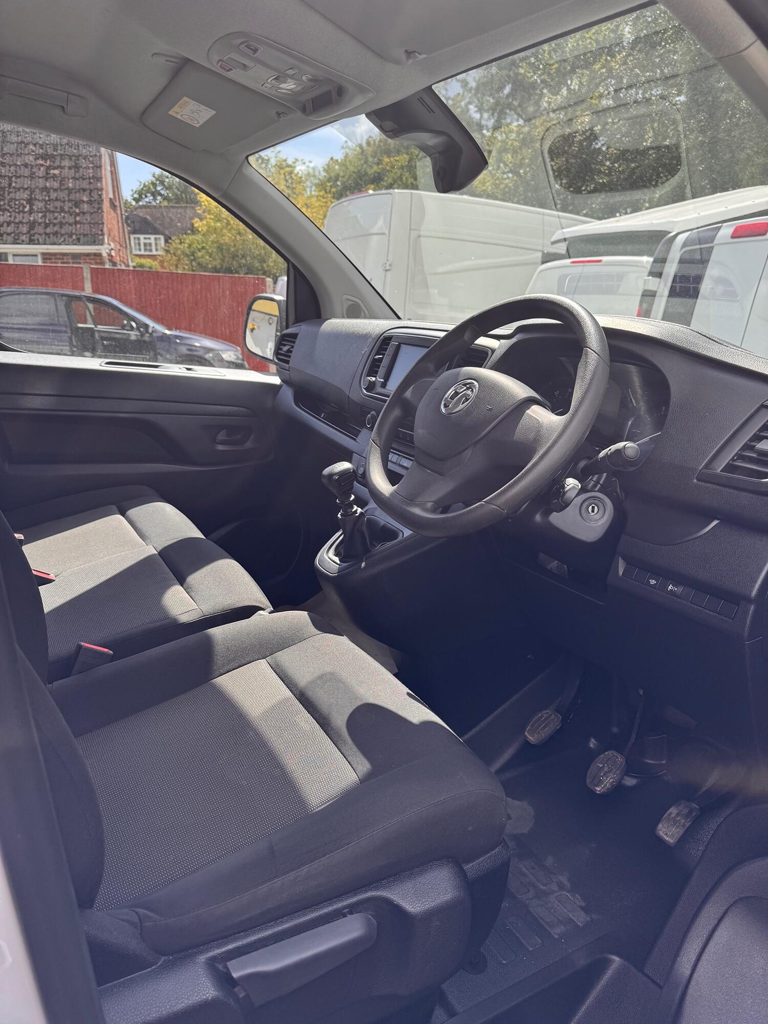 Used Vauxhall Vivaro 2023 for sale - 77080738: Photo 8