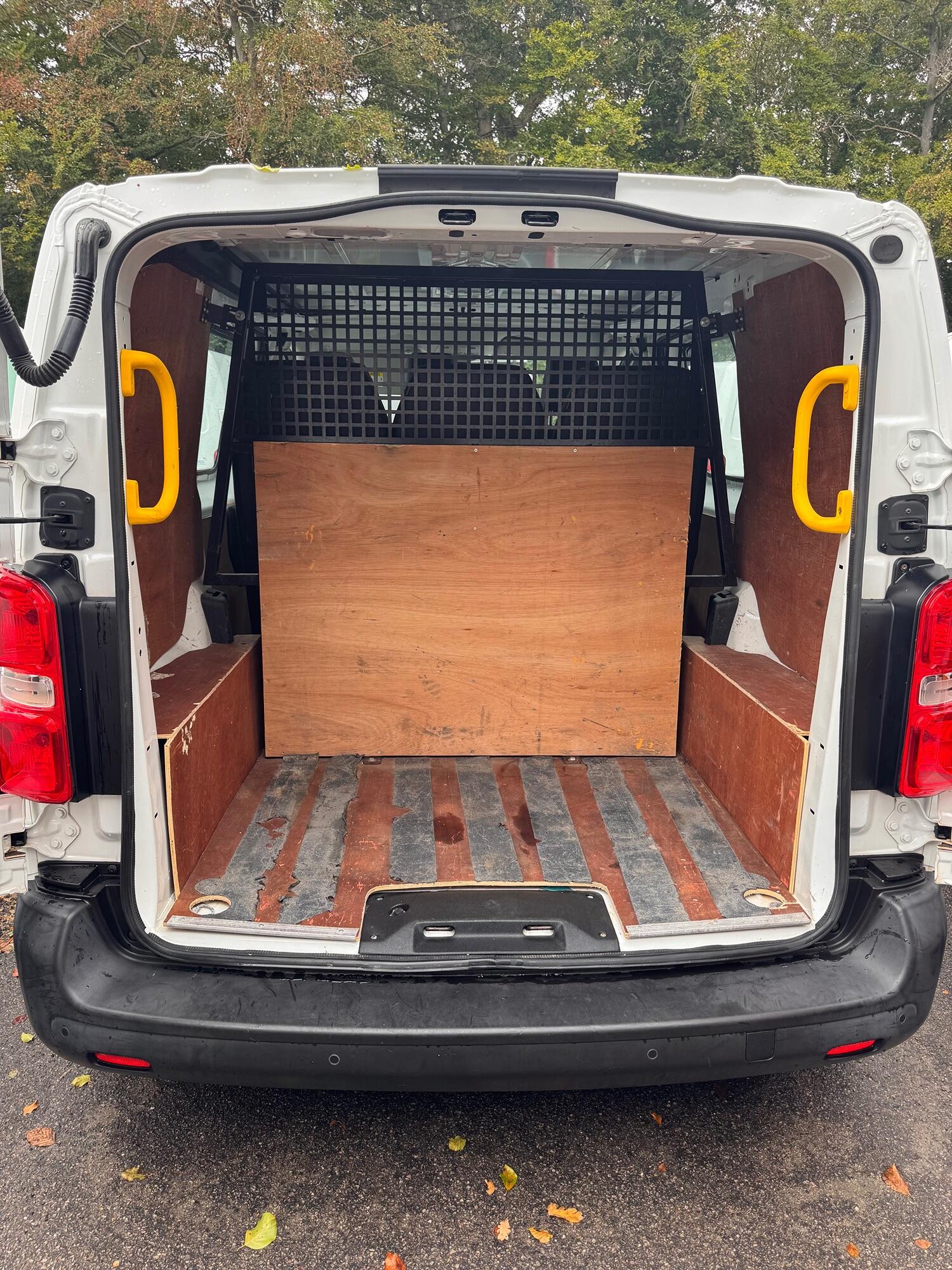 Used Peugeot Expert 2020 for sale - 77189382: Photo 13