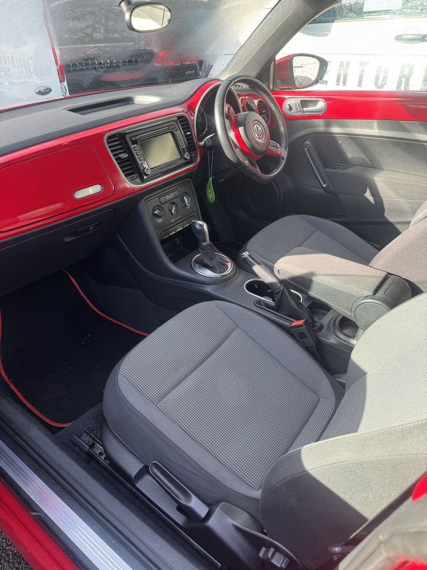 Used Volkswagen Beetle 2013 for sale - 77638998: Photo 8