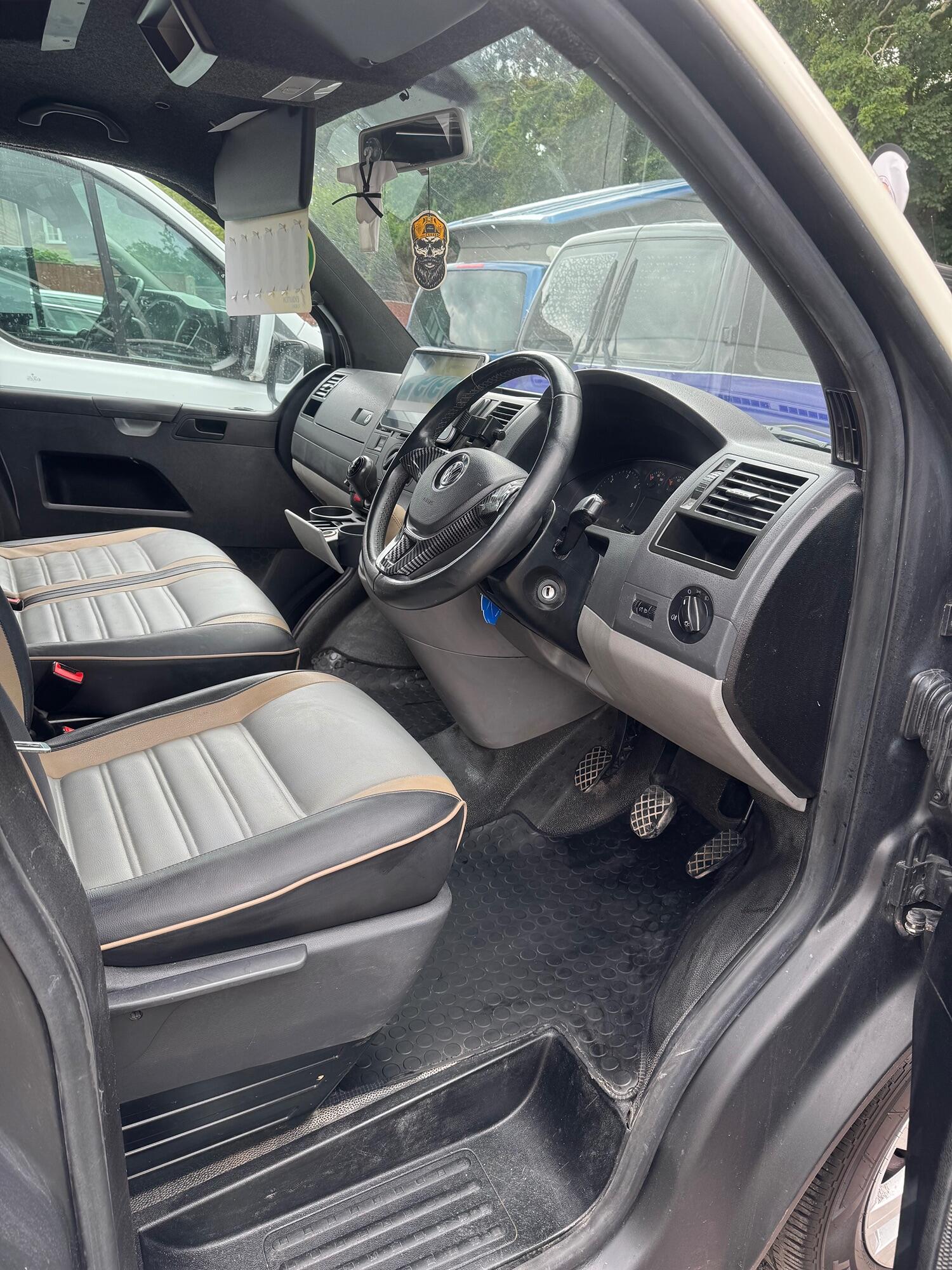 Used Volkswagen Transporter 2004 for sale - 77639000: Photo 6