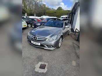 Used Mercedes-Benz E Class 2011 for sale - 78300526: Photo