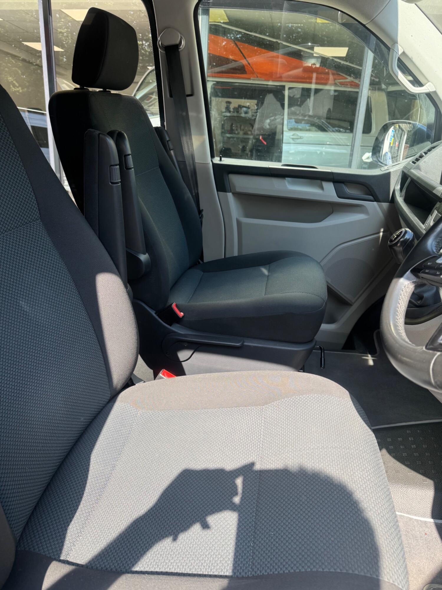 Used Volkswagen Transporter 2016 for sale - 77991623: Photo 8