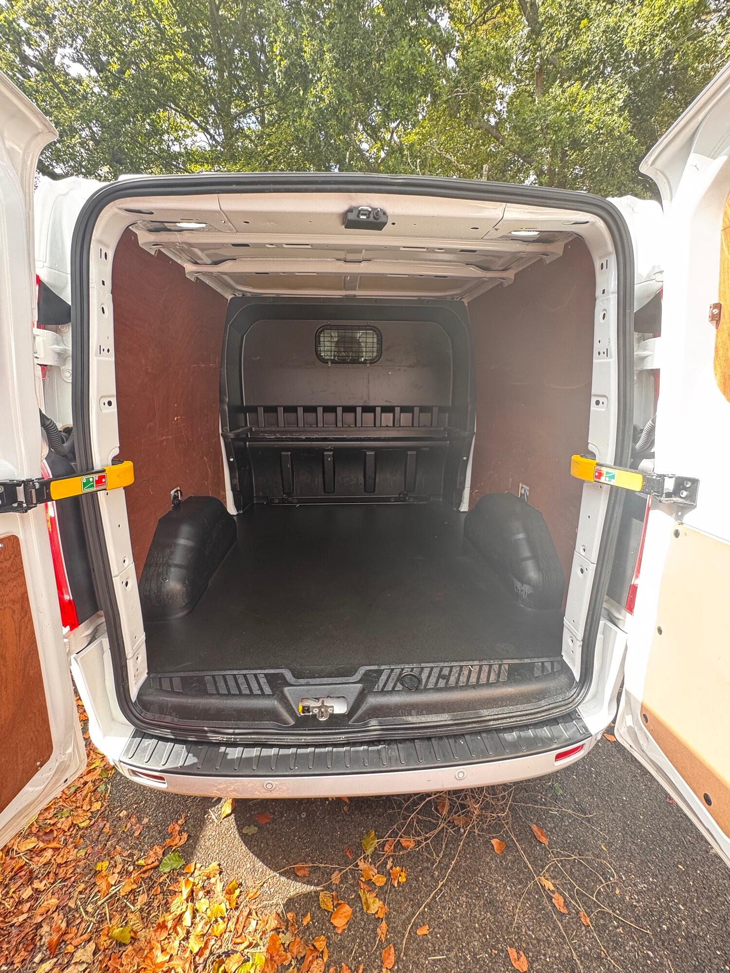 Used Ford Transit Custom 2022 for sale - 77638996: Photo 17