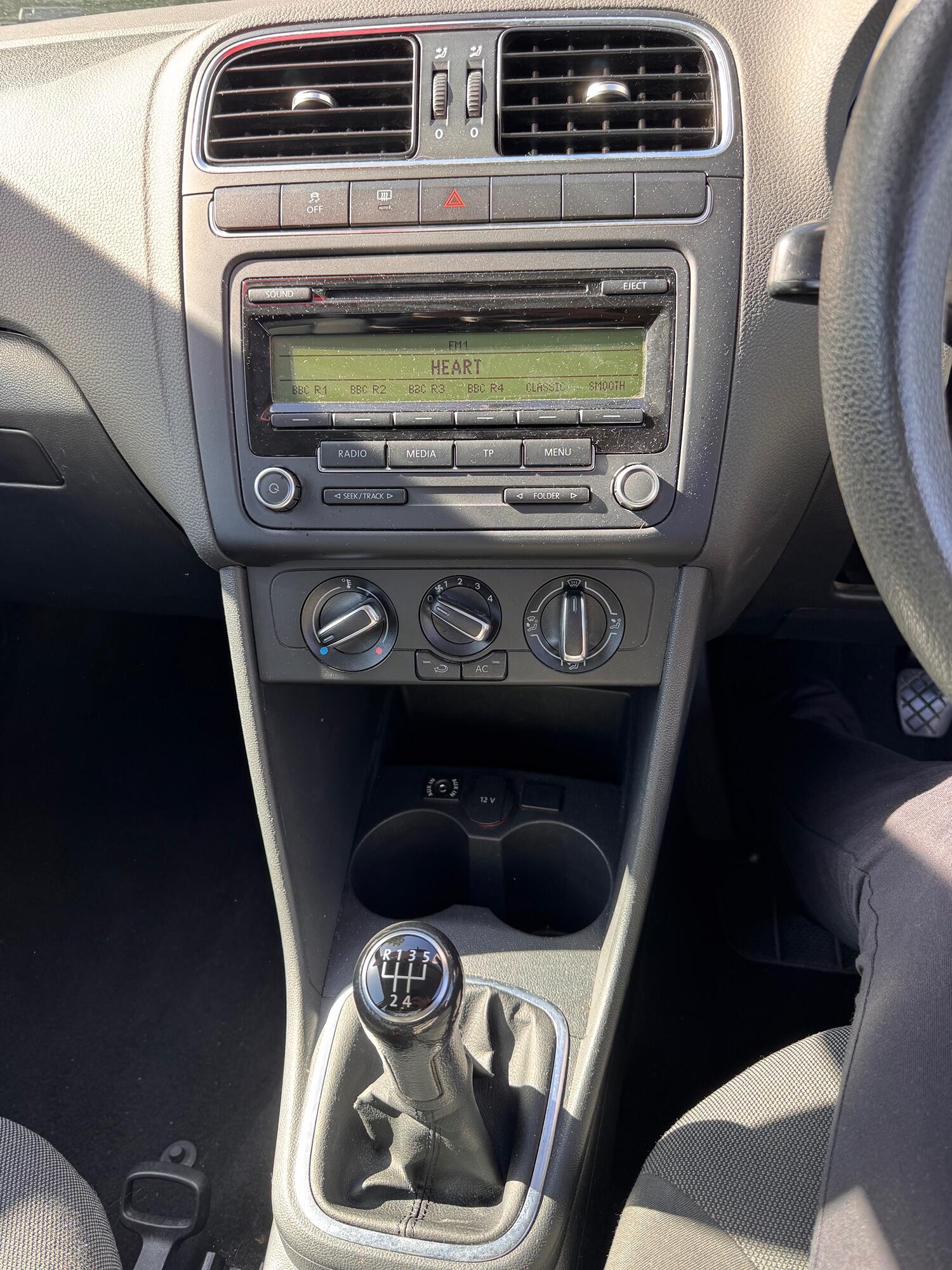 Used Volkswagen Polo 2011 for sale - 76387312: Photo 7