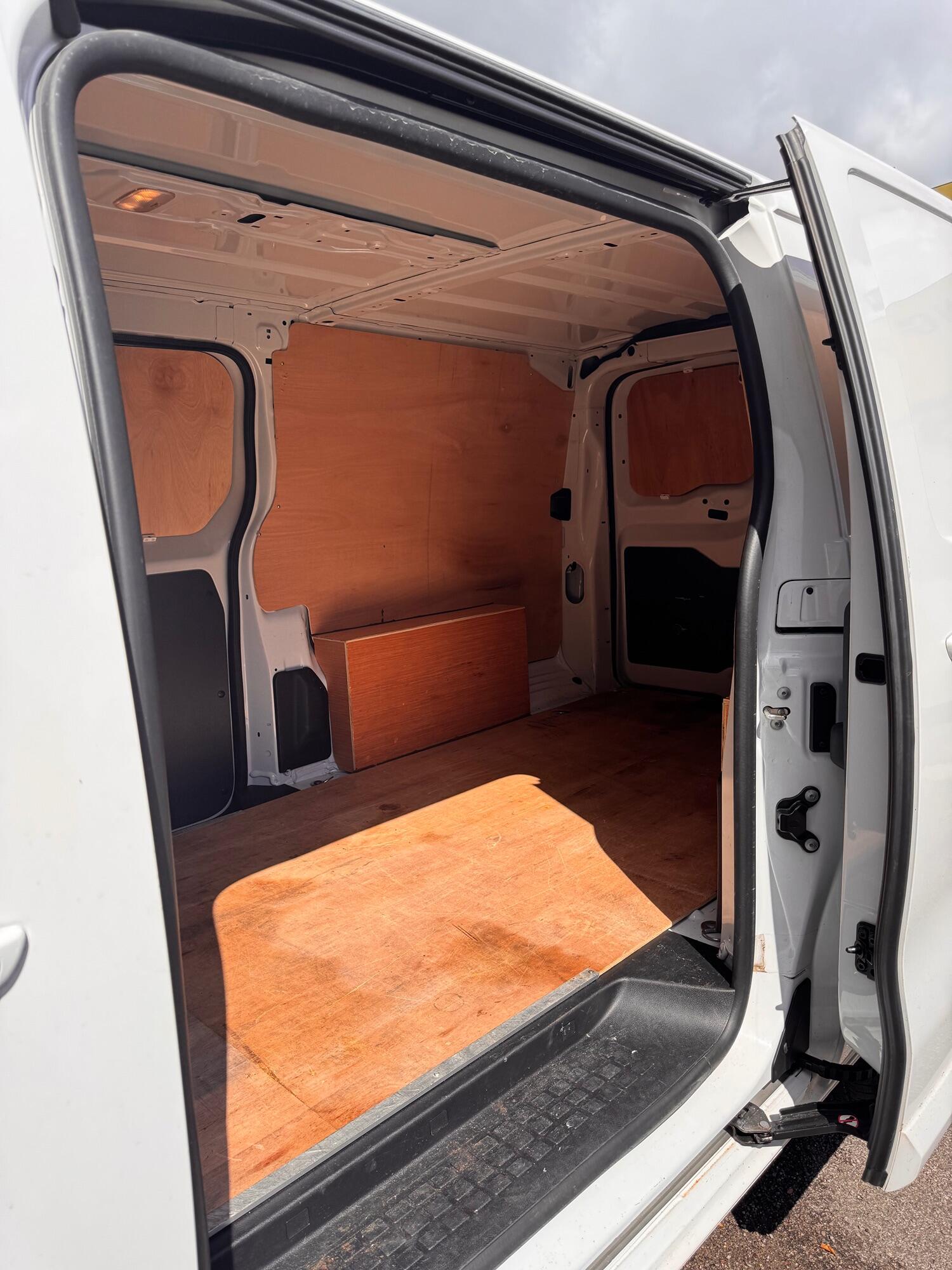 Used Vauxhall Vivaro 2023 for sale - 76281365: Photo 15