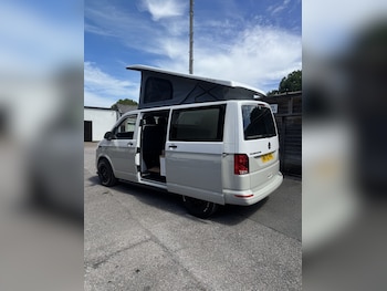 Used Volkswagen Transporter 2020 for sale - 79033201: Photo