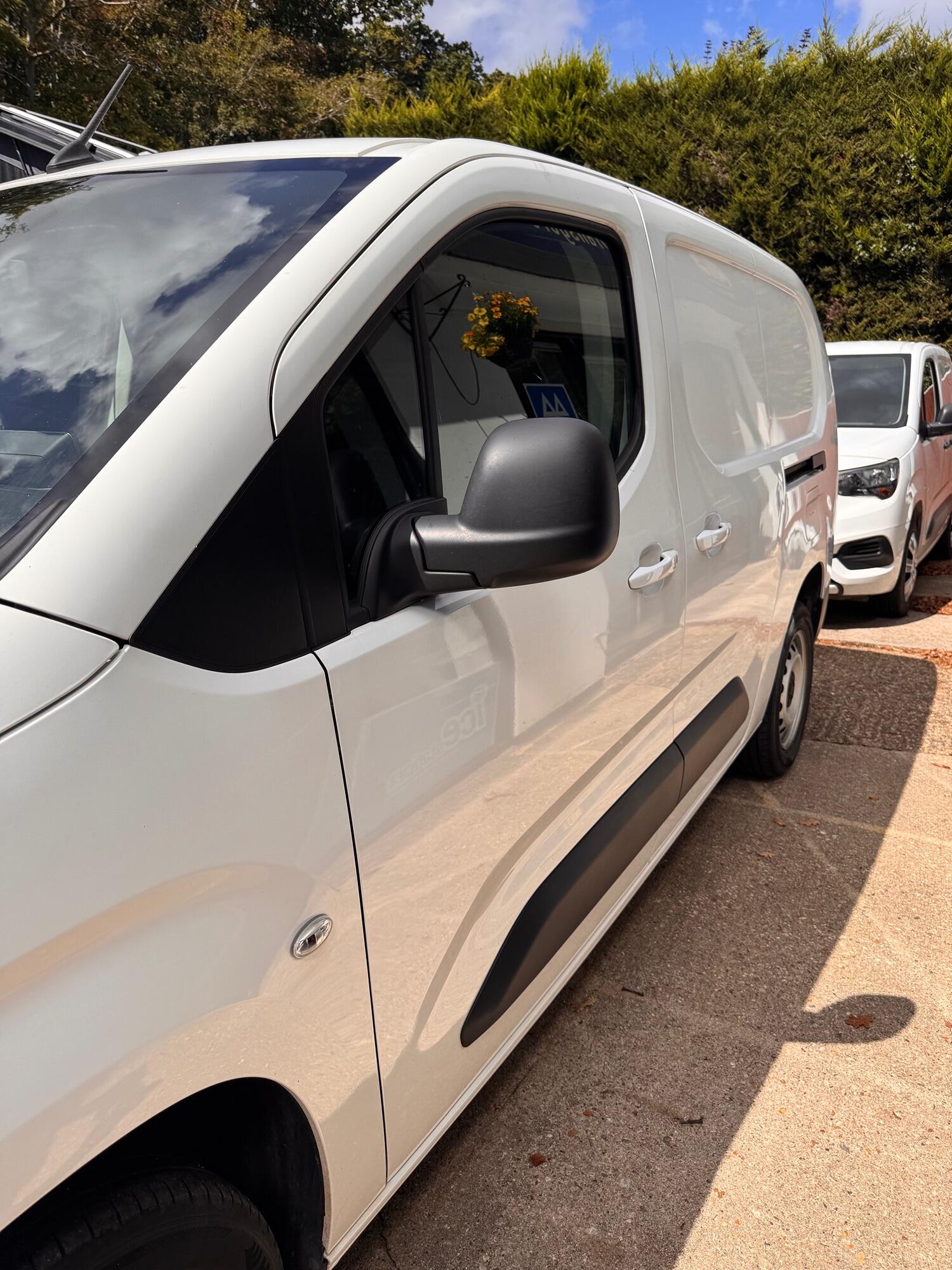 Used Vauxhall Combo 2021 for sale - 76793089: Photo 3