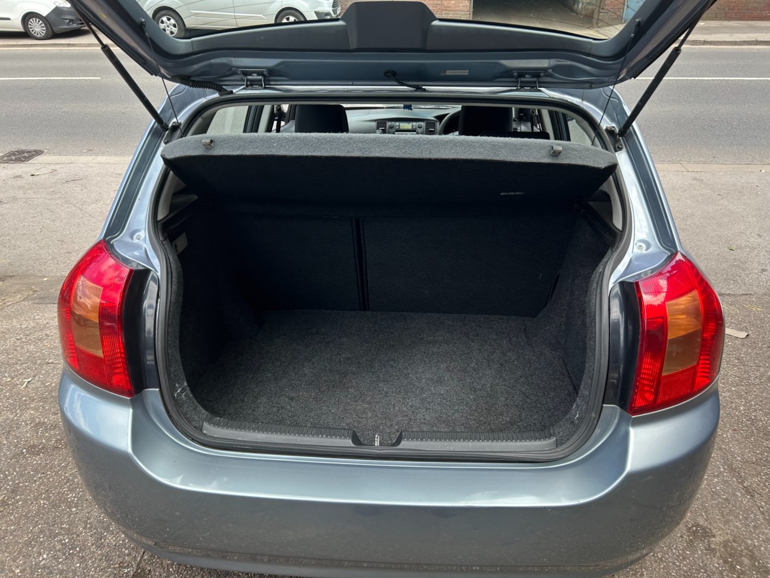 Toyota Corolla 2004 (04) - 1.4 VVT-i T2 5dr - Image 11