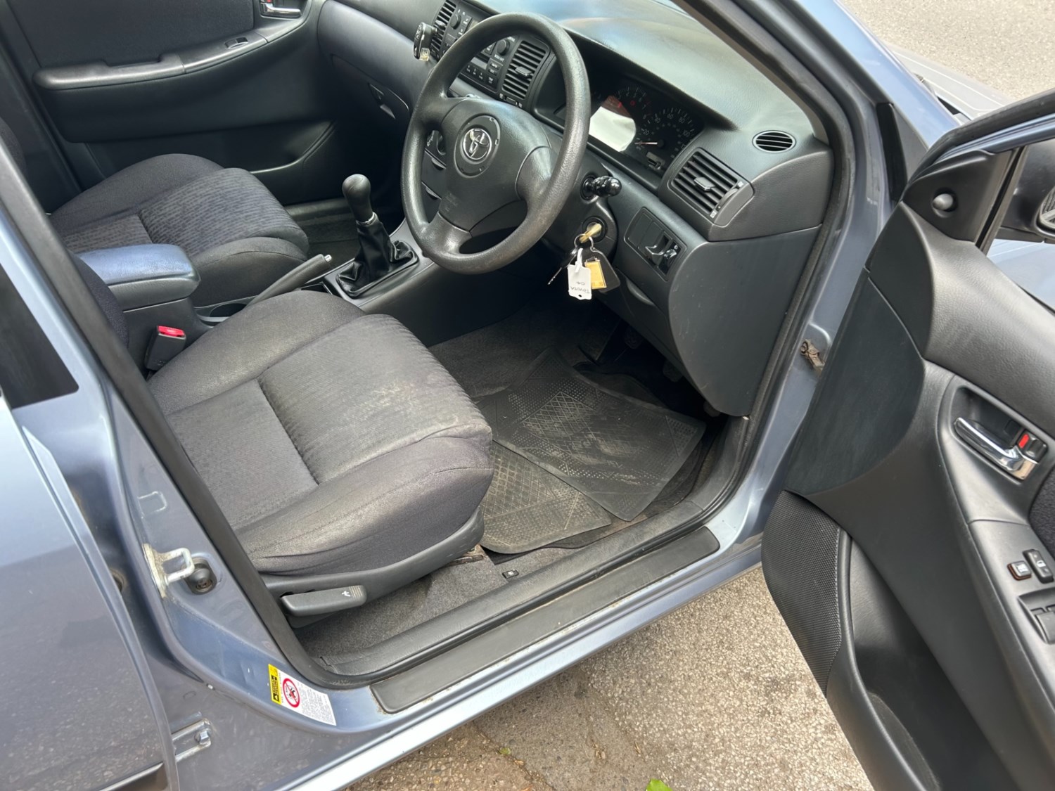 Toyota Corolla 2004 (04) - 1.4 VVT-i T2 5dr - Image 9
