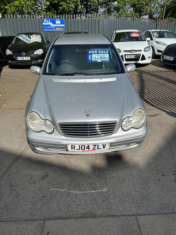 Used Mercedes-Benz C-Class 2004 for sale - 74555343: Photo 1