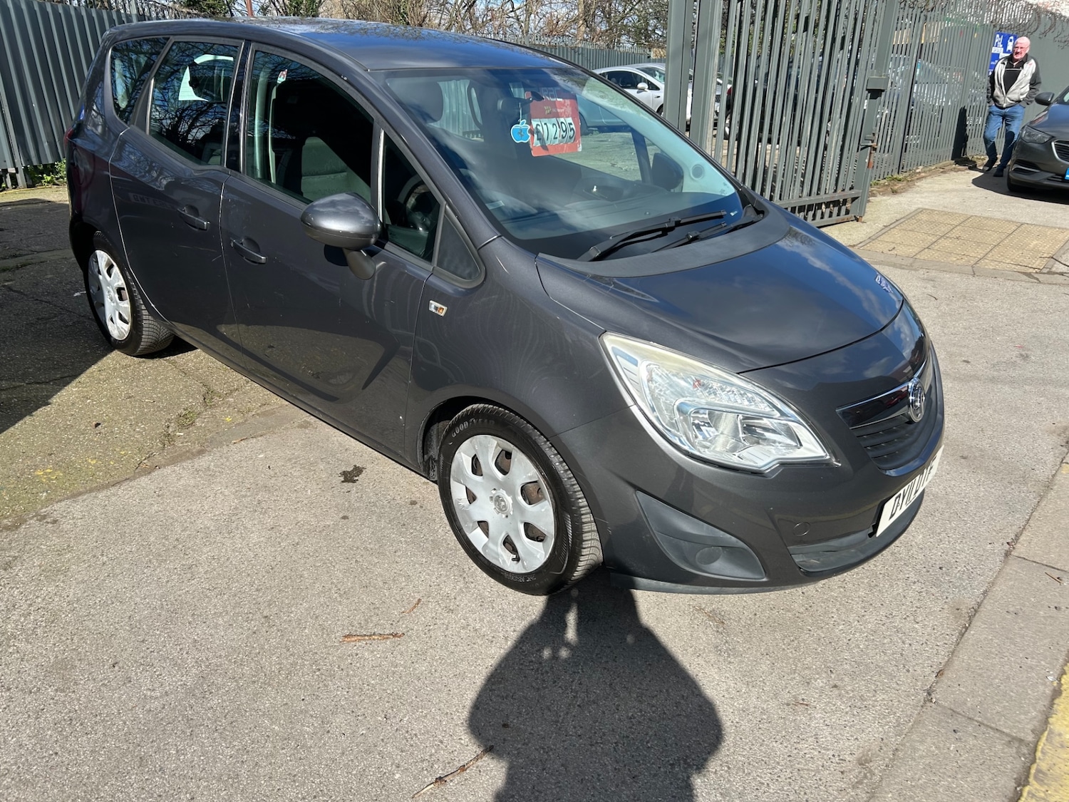 Used Vauxhall Meriva 2011 for sale - 77888897: Photo 2
