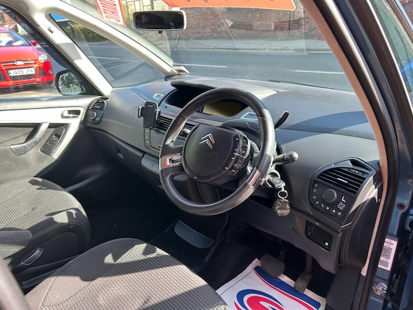 Used Citroen C4 Grand Picasso 2010 for sale - 76243375: Photo 6
