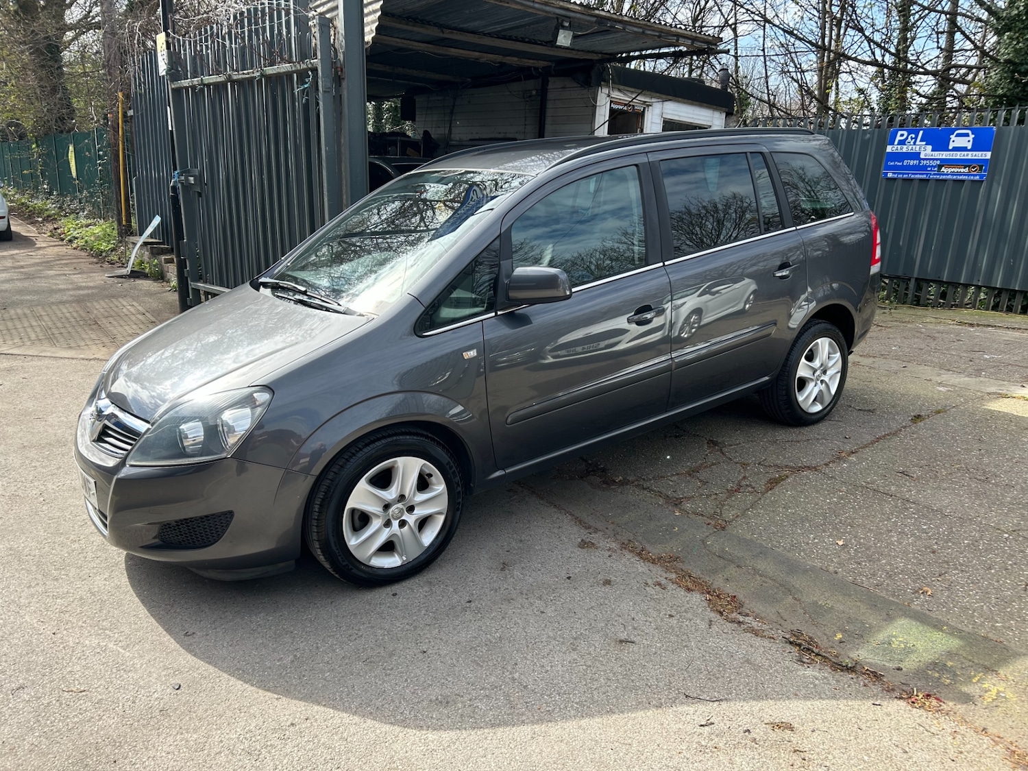 Used Vauxhall Zafira 2011 for sale - 78011667: Photo 3