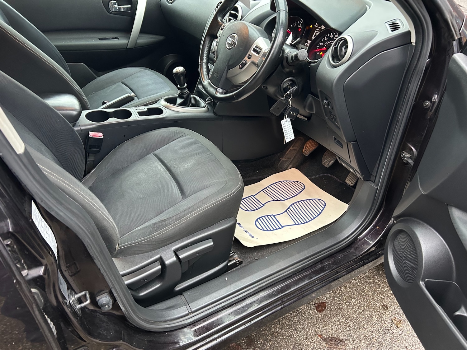 Used Nissan Qashqai 2010 for sale - 77296911: Photo 12